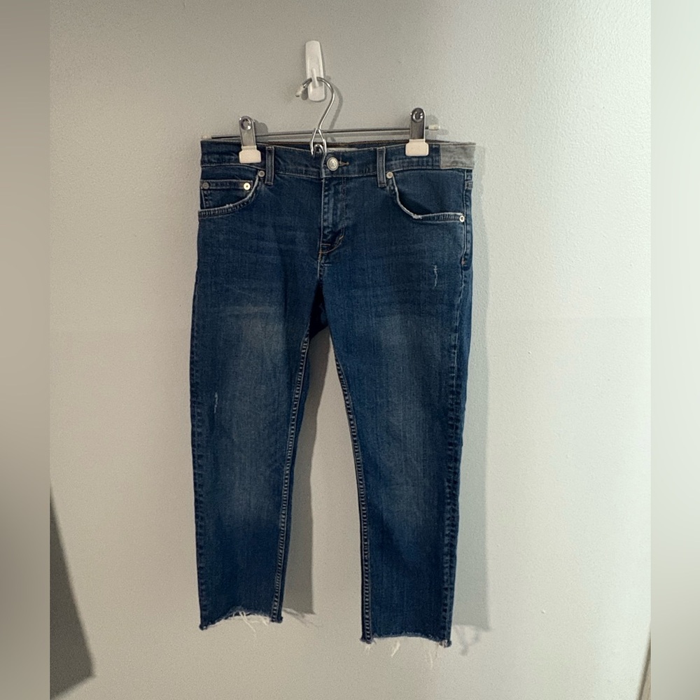 Zara • Raw Hem Jeans